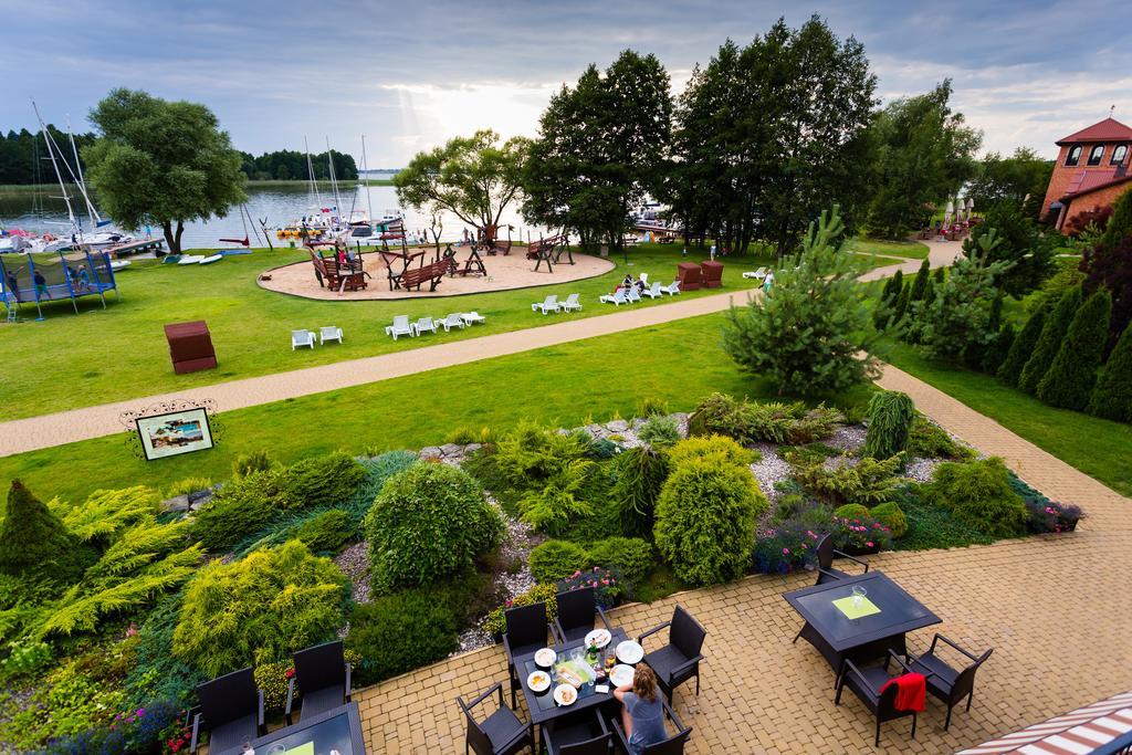 Hotel Ognisty Ptak Węgorzewo Exteriör bild